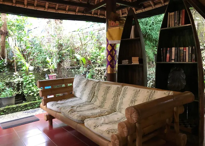 Habitación en casa particular 1bd In Family Compound1, 15 Minute Walk To Yoga Barn