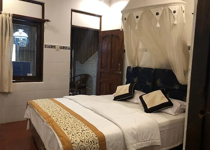 1bd In Family Compound1, 15 Minute Walk To Yoga Barn Habitación en casa particular *
